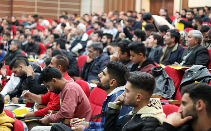 برگزاری همایش مالتی پلکس SKP در اراک 16 برگزاری همایش مالتی پلکس SKP در اراک 15