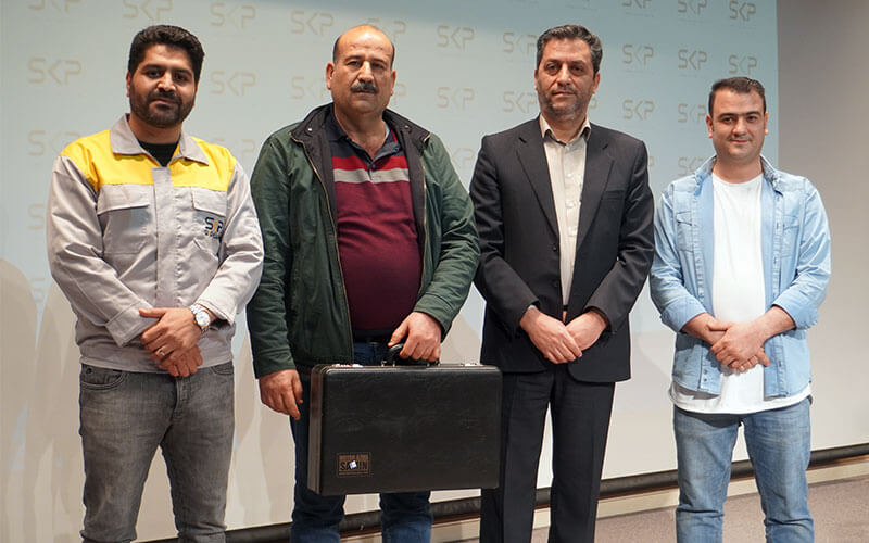 برگزاری همایش مالتی پلکس SKP در اراک 54 همایش آموزش سیستم مالتی پلکس SKP 17