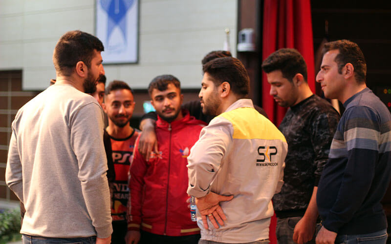 برگزاری همایش مالتی پلکس SKP در اراک 55 همایش آموزش سیستم مالتی پلکس SKP 18
